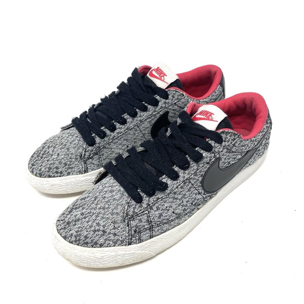 Nike‎ Blazer Low TXT Sneakers Women Size 9.5 Athletic Shoes Black Gray